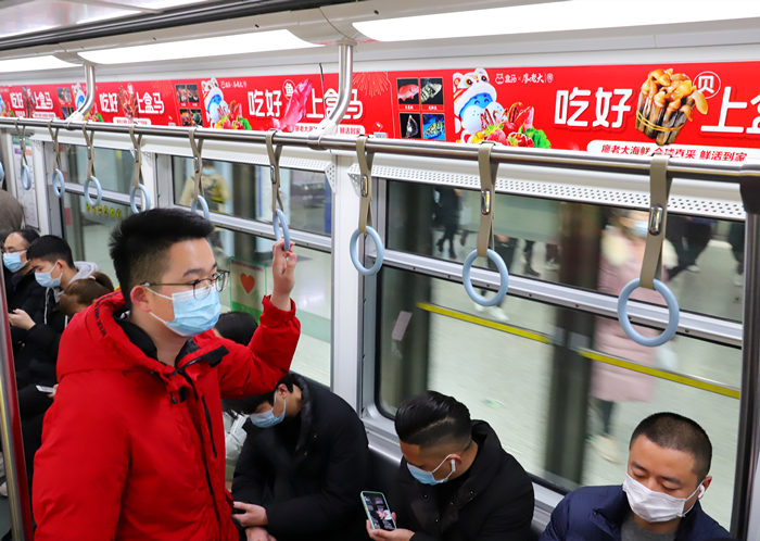 盒马鲜生地铁广告案例