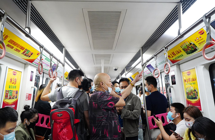 重庆树上鲜复合调料地铁广告