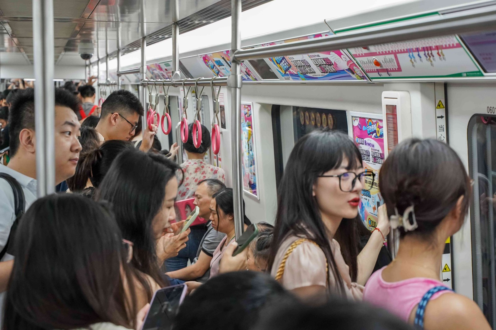 2024爱融荟城商场地铁广告